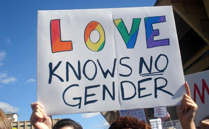 love knows no gender, pride parade